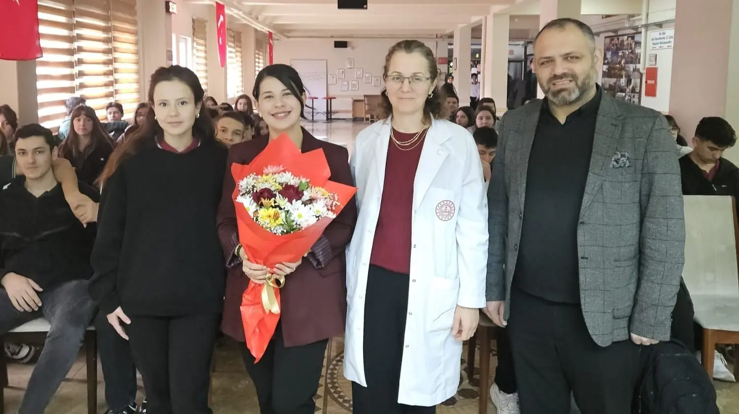 Karacabey Belediyesi, 4 Mart Dünya Obezite Günü kapsamında gençlerde sağlıklı