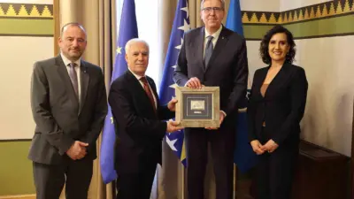 Bursa Büyükşehir Belediyesi’nin kardeş şehir Saraybosna’da düzenlediği iftar programı, yüzlerce