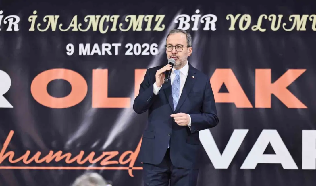 AK Parti İzmir Milletvekili Dr. Mehmet Kasapoğlu, İzmir’de düzenlenen iftar