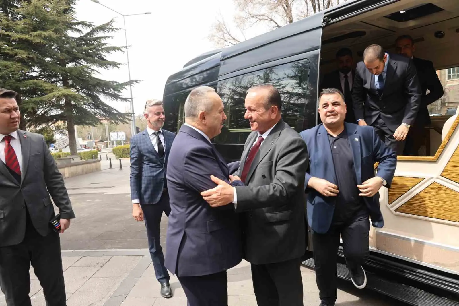 KKTC Başbakan Yardımcısı ve Turizm, Kültür, Gençlik ve Çevre Bakanı