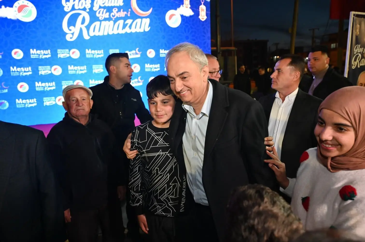 Varsak Menderes Mahallesi’ndeki iftar programında konuşan Kepez Belediye Başkanı Mesut