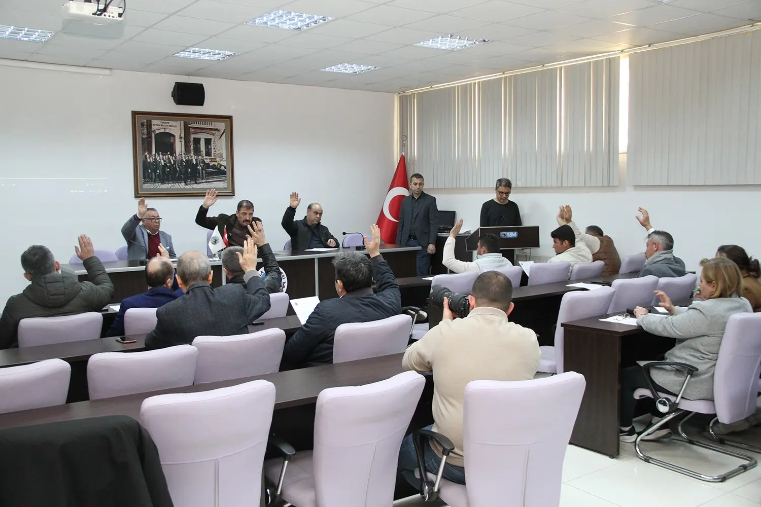 Kula Belediyesi mart ayı olağan meclis toplantısında gündeme gelen bazı