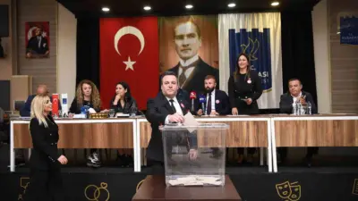 Kuşadası Belediye Başkanı Ömer Günel’in tutuklu yargılanmasına devam edilirken, Kuşadası