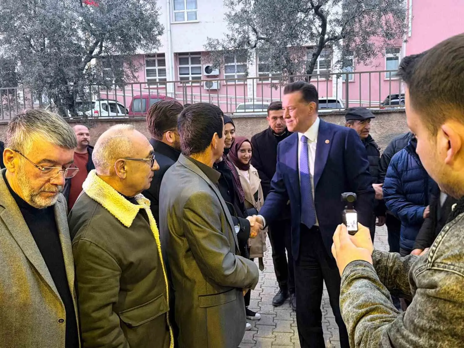 Sarıcakaya İlçesi’nde düzenlenen bir dizi programa katılan AK Parti Eskişehir