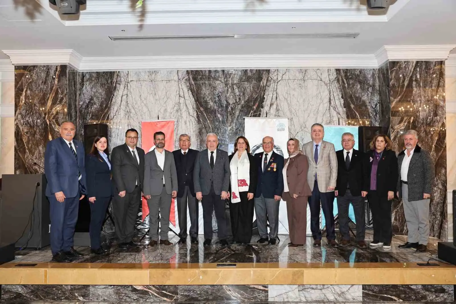 Nilüfer Belediyesi’nin şehit ve gazi aileleri için düzenlediği iftar programında