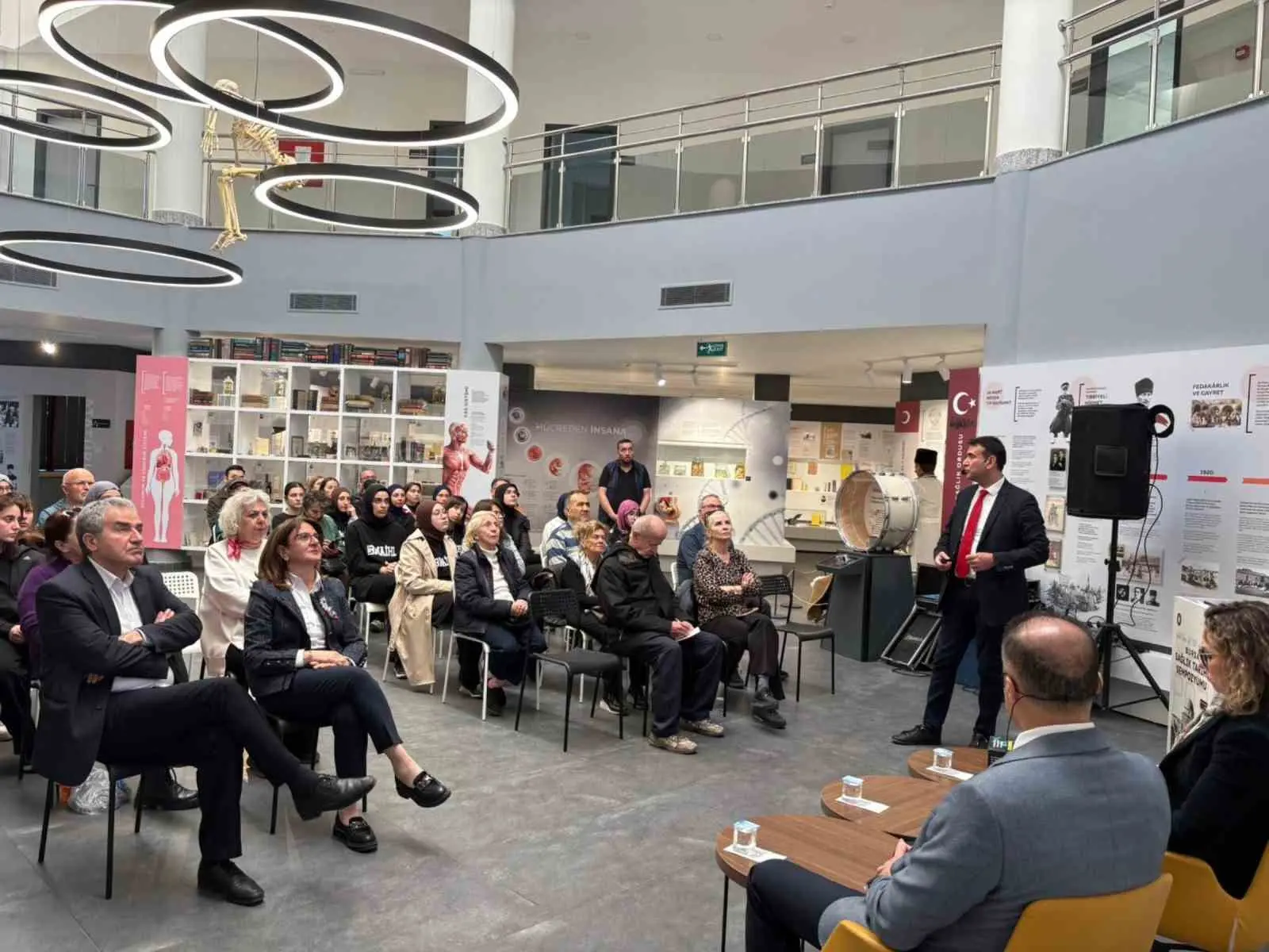 Nilüfer Belediyesi Dr. Ceyhun İrgil Sağlık Müzesi’nde düzenlenen programda, COVID-19
