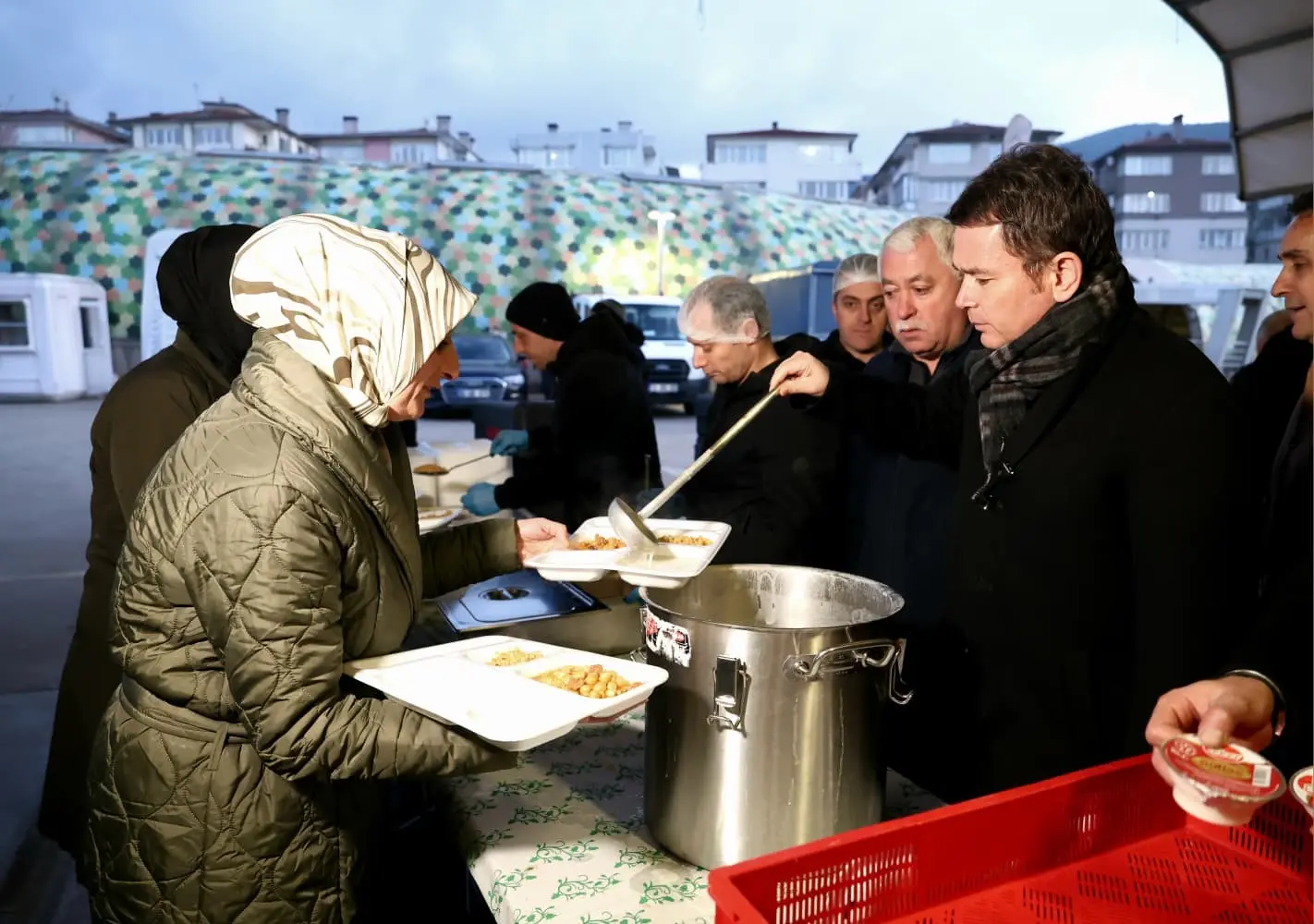 Osmangazi Belediye Başkanı Erkan Aydın, Ramazan ayı boyunca her gün