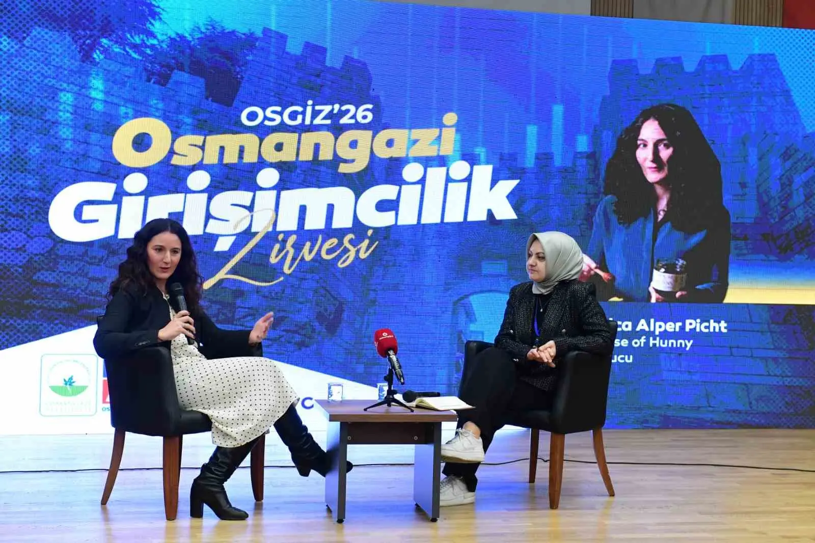 Osmangazi Belediyesi’nin düzenlediği Girişimcilik Zirvesi, iş dünyasının deneyimli isimleri ile