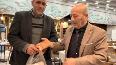 Bursa’nın Nilüfer ilçesinde balık restoranı bulunan Maşallah Kocaman, Ramazan ayında