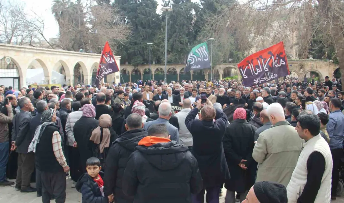 Şanlıurfa’da sivil toplum kuruluşları öncülüğünde bir araya gelen grup, ABD