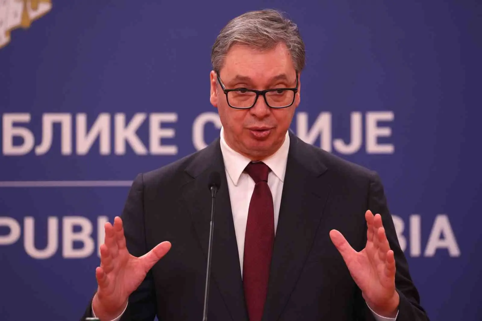 Sırbistan Cumhurbaşkanı Aleksandar Vucic, Çin yapımı CM-400AKG havadan karaya süpersonik