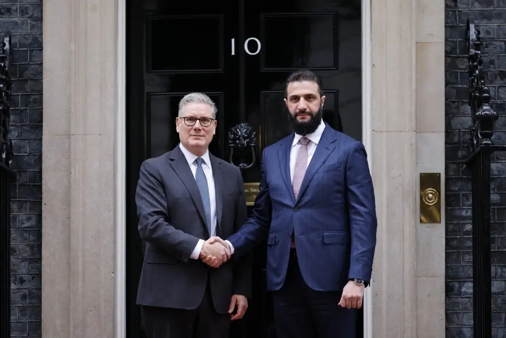 Suriye Devlet Başkanı Ahmed eş-Şara, İngiltere’ye gerçekleştirdiği ilk resmi ziayret