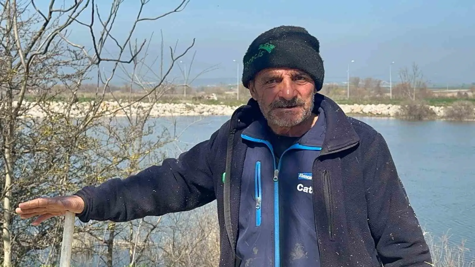 Bursa’nın Karacabey ilçesinde 22 yıldır süt inekçiliği yapan 62 yaşındaki