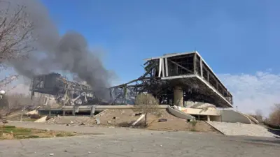 ABD ve İsrail’in İran’a yönelik saldırılarında İran’ın başkenti Tahran’daki Azadi