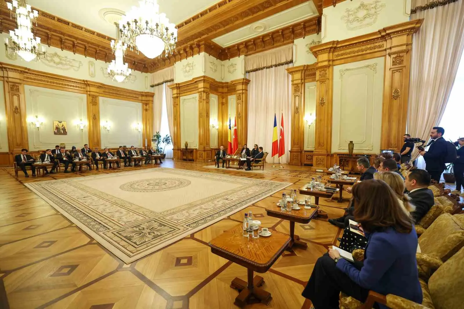 TBMM Başkanı Numan Kurtulmuş, resmi ziyaret gerçekleştirdiği Bükreş’te Romanya Senato