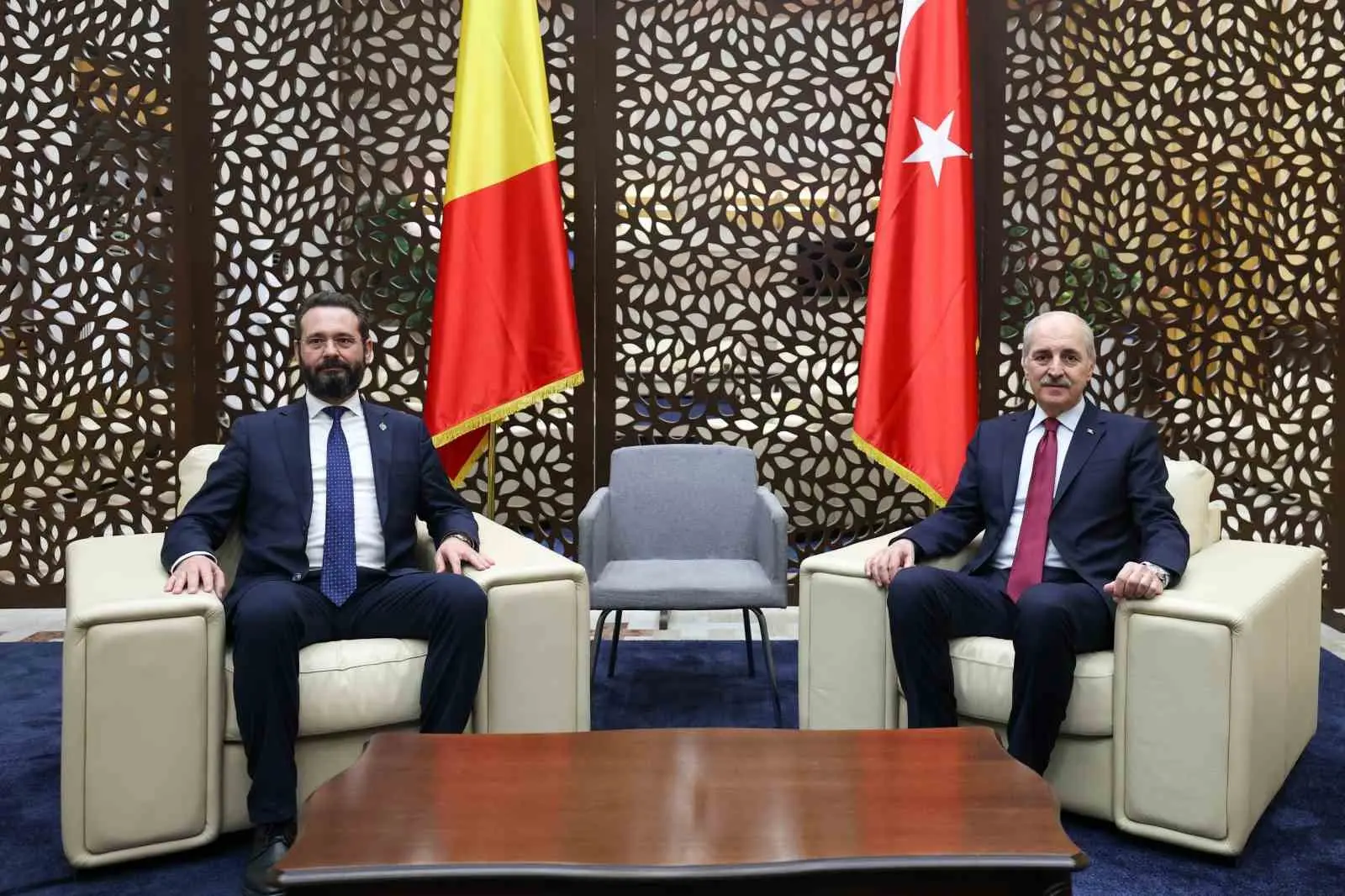 TBMM Başkanı Numan Kurtulmuş, resmi ziyaret kapsamında Romanya’ya geldi. TBMM
