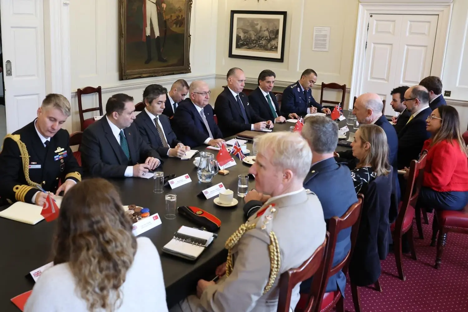 Millî Savunma Bakanı Yaşar Güler ve Birleşik Krallık Savunma Bakanı