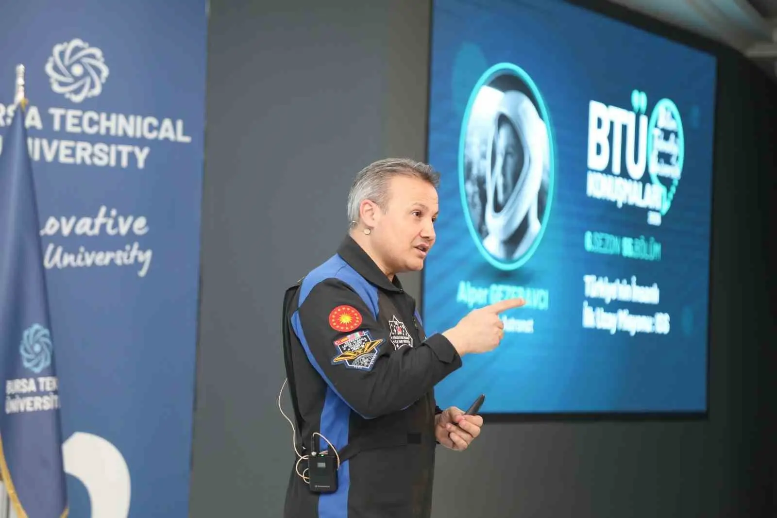 Türkiye’nin ilk astronotu Alper Gezeravcı, Bursa Teknik Üniversitesinde öğrencilerle buluşarak
