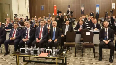 Türkiye Cumhuriyeti Ulaştırma ve Altyapı Bakanı Abdulkadir Uraloğlu Trabzon’da AK