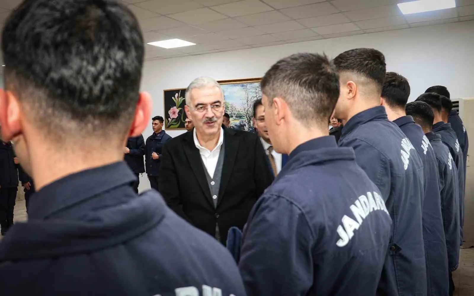 Bursa Valisi Erol Ayyıldız, Ramazan Bayramı dolayısıyla ziyaret ettiği Bursa