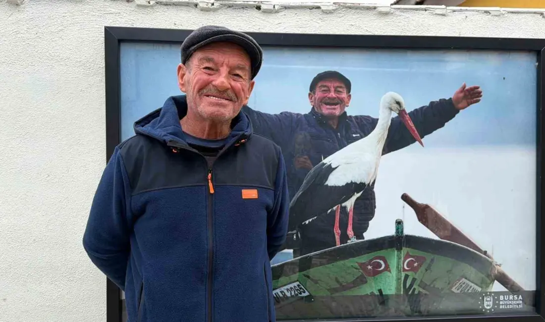 Bursa’da Yaren leylek ile kurduğu dostlukla tanınan balıkçı Adem Yılmaz,