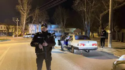 Bursa’da bayram arifesinde polis ekipleri tarafından gerçekleştirilen huzur ve güven