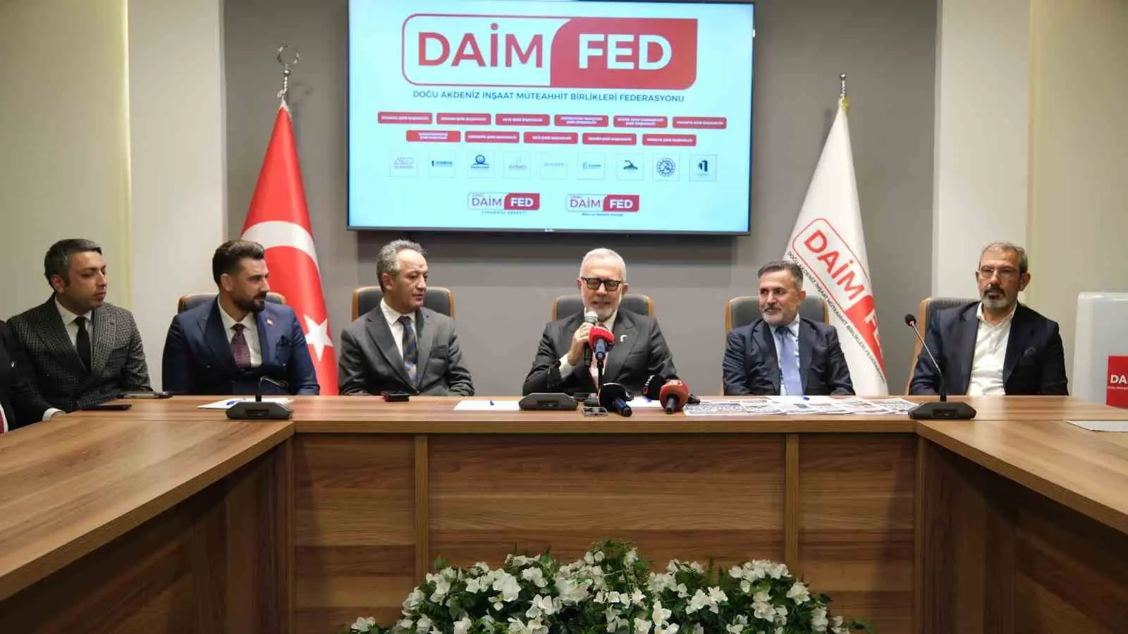 AK Parti Grup Başkanvekili Bahadır Yenişehirlioğlu, Adana’da Doğu Akdeniz İnşaat