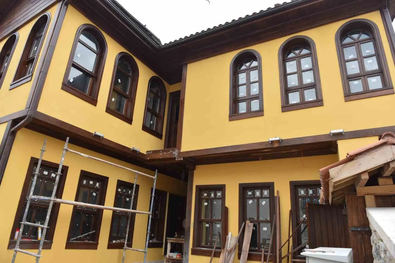 Yıldırım Belediyesi, bir yandan kentsel dönüşümden ulaşıma, yeşil alanlardan spor