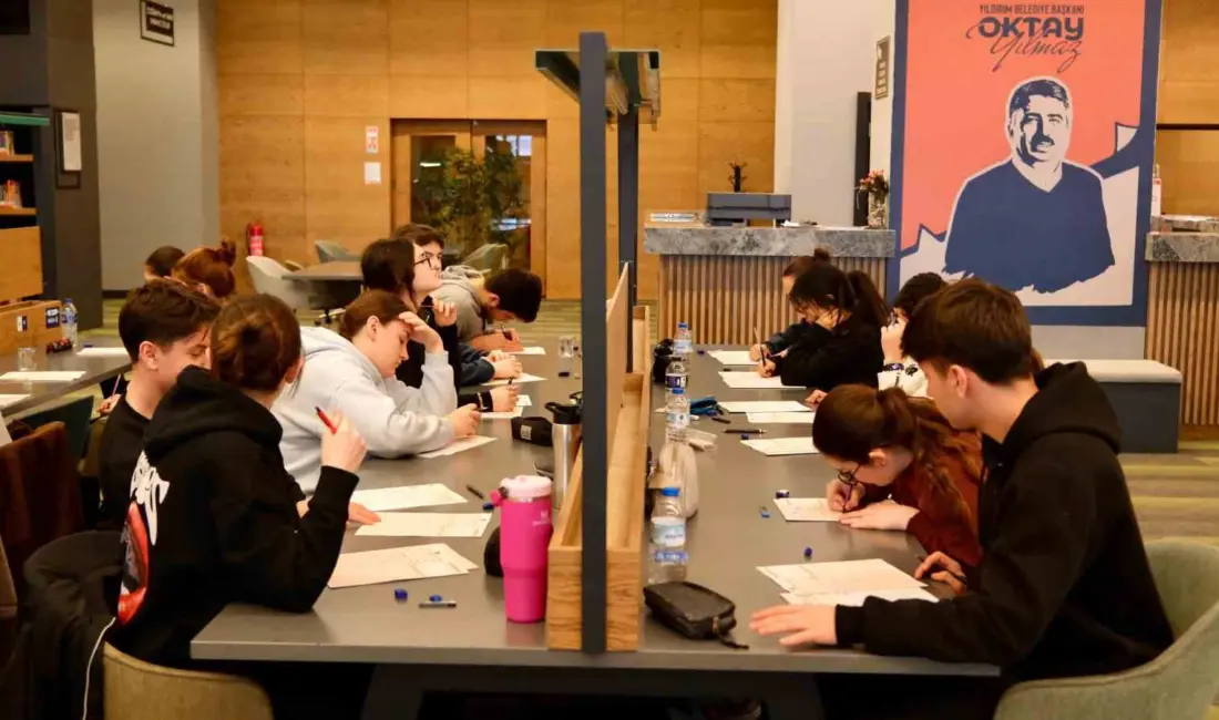 Yıldırım Belediyesi, üniversite hayali kuran öğrenciler için ücretsiz deneme sınavı