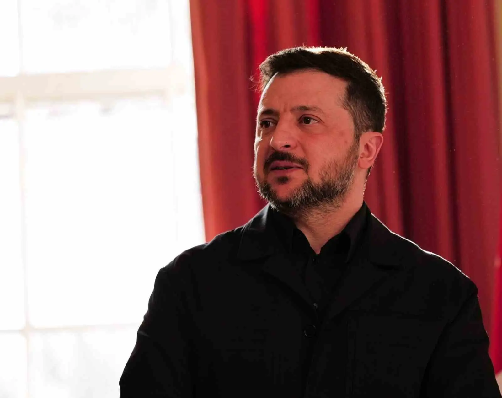 Ukrayna Devlet Başkanı Vladimir Zelenskiy, Rusya’nın Orta Doğu’daki ABD güçlerinin