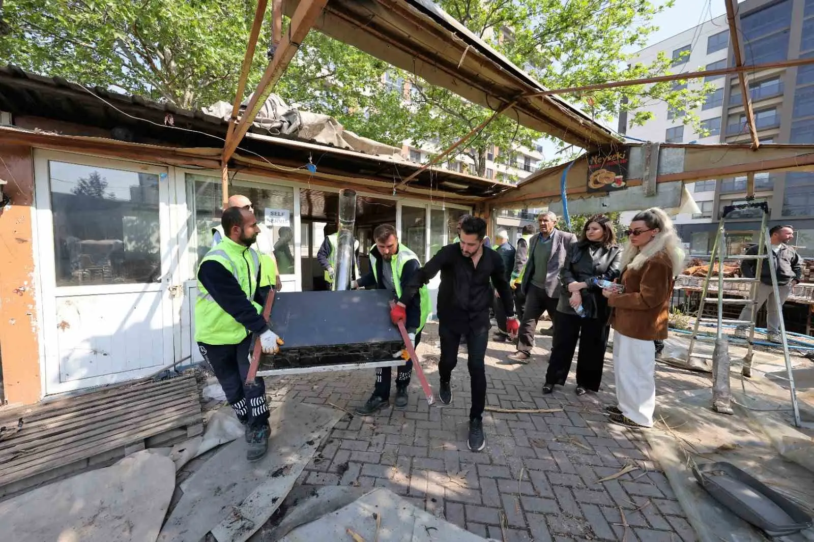 Bursa Büyükşehir Belediyesi, Osmangazi ilçesi Akpınar Mahallesi’nde bulunan 1050 Konutlar