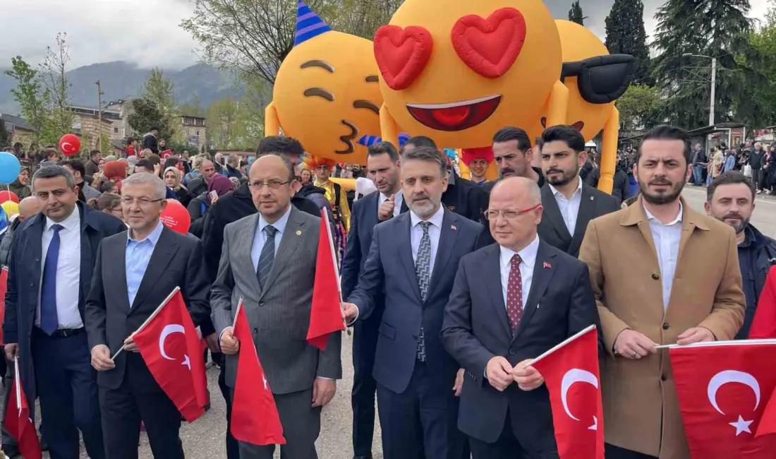 Bursa’da 23 Nisan Ulusal Egemenlik ve Çocuk Bayramı kutlamaları kapsamında