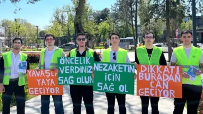 İnegöl’de Üniversiteli gençler karşılıklı saygı geçidi projesi ile sahadaydı. Bursa