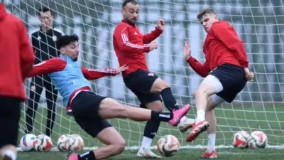 2.Lig Beyaz gurupta play off mücadelesi veren Sultan Su İnegölspor