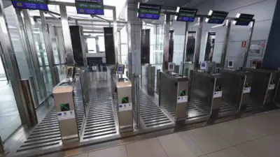 Avrupa Birliği’nin pasaport taramasının yanı sıra parmak izi ve fotoğraf