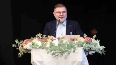 AK Parti İzmir İl Başkanlığı tarafından kentin 4 farklı bölgesinde