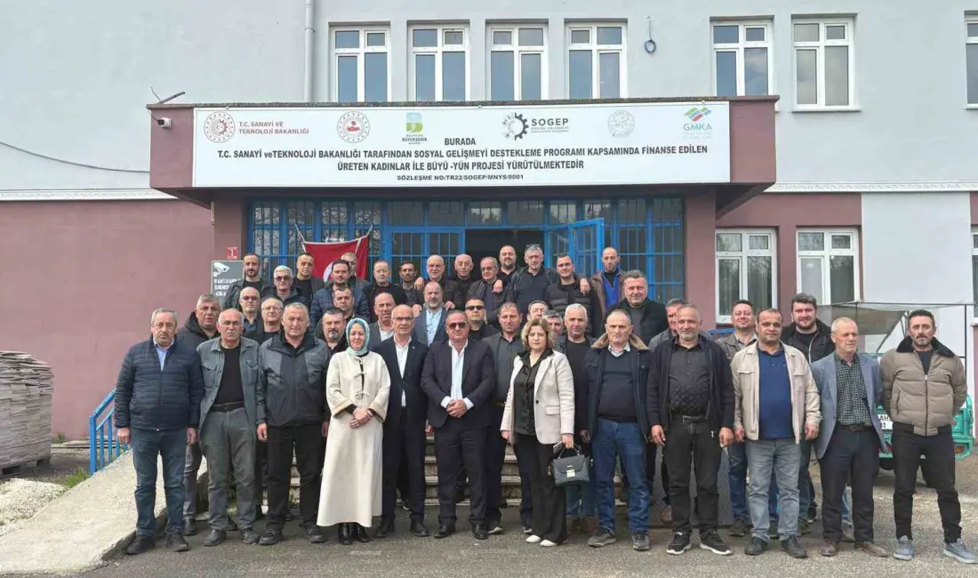 Balıkesir’in Manyas ilçesinde AK Parti İlçe Teşkilatı tarafından düzenlenen kahvaltılı