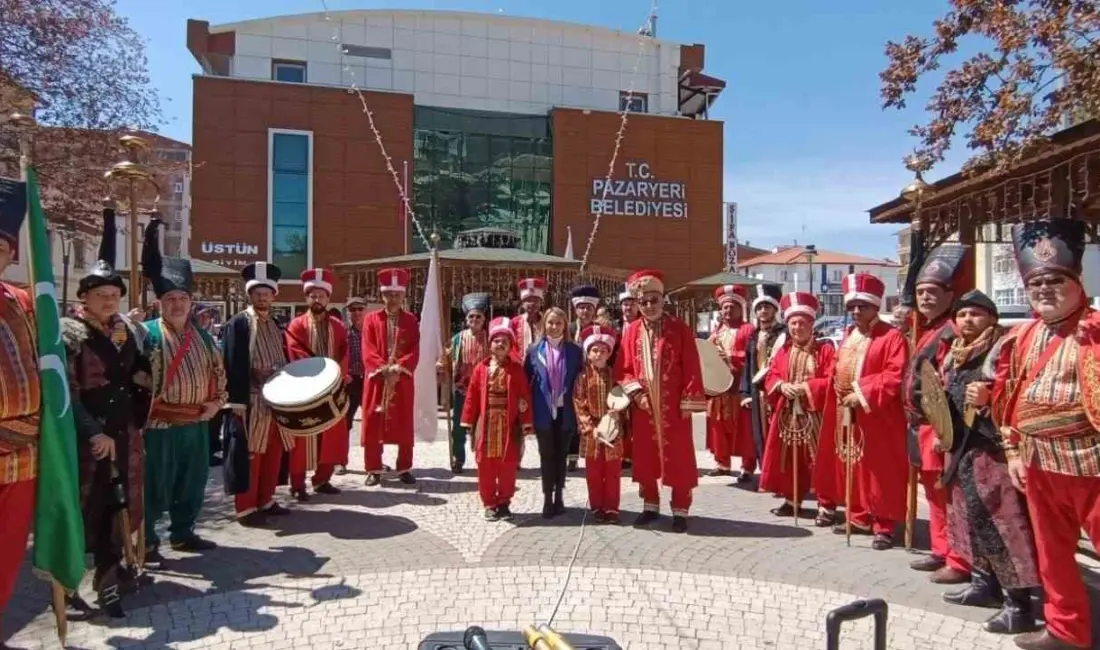 Gaziantep’te CHP’li vekillerin mehter marşı sırasında sırtlarını dönmelerinin ardından, Bilecik’in
