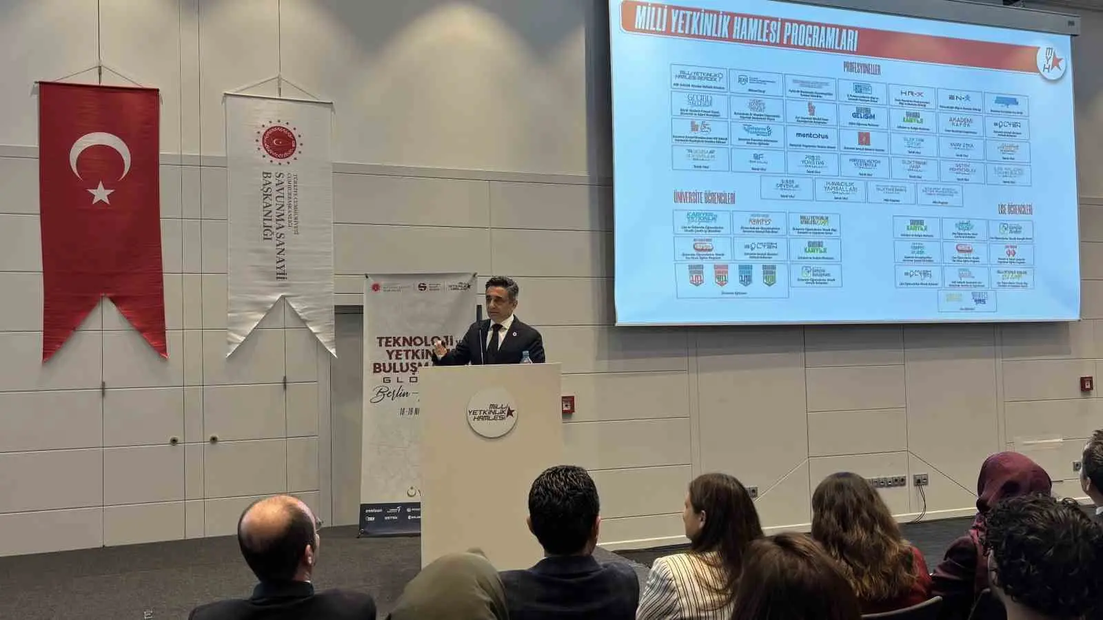 Almanya’nın başkenti Berlin’de Cumhurbaşkanlığı Savunma Sanayii Başkanlığı Savunma Sanayii Akademisi