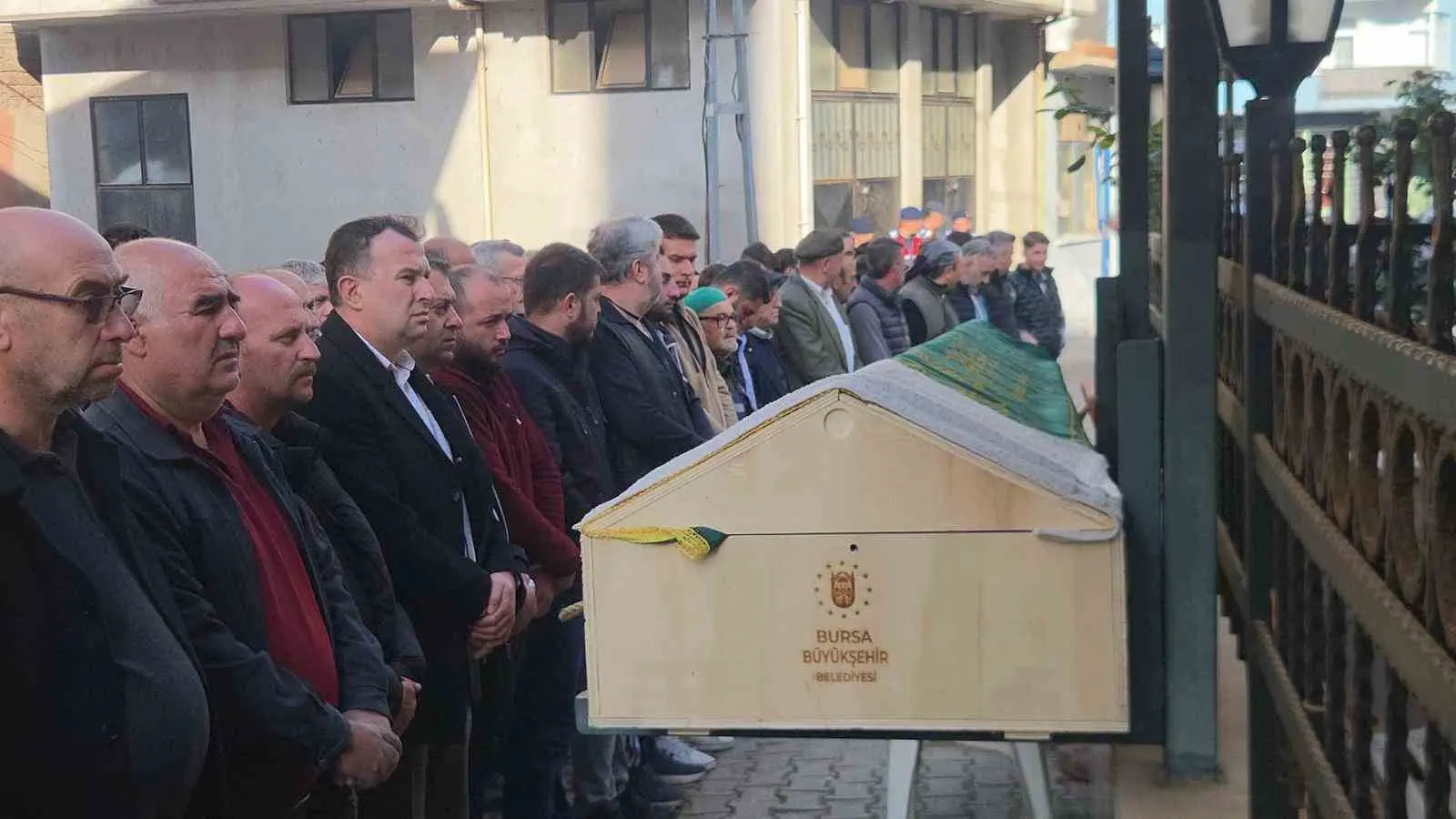 Bursa’nın Orhangazi ilçesine bağlı Narlıca Mahallesi’nde çıkan silahlı kavgada hayatını