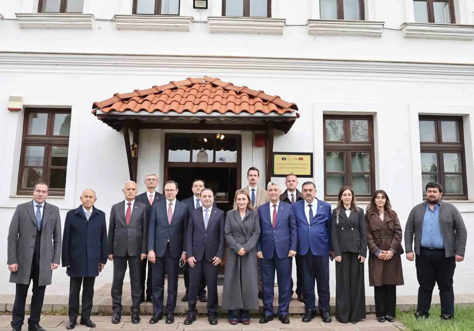 Ticaret Bakanı Ömer Bolat, Kosova’ya gerçekleştirdiği resmi ziyaret kapsamında NATO