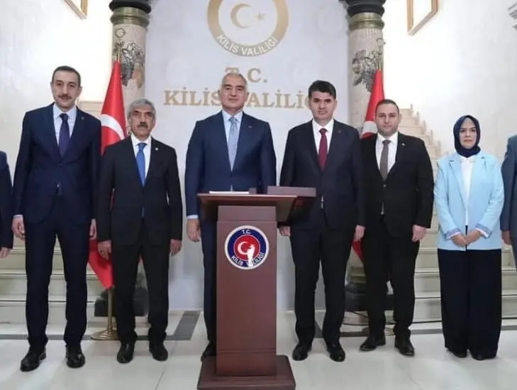 Kültür ve Turizm Bakanı Mehmet Nuri Ersoy, bölgedeki ateş çemberinin