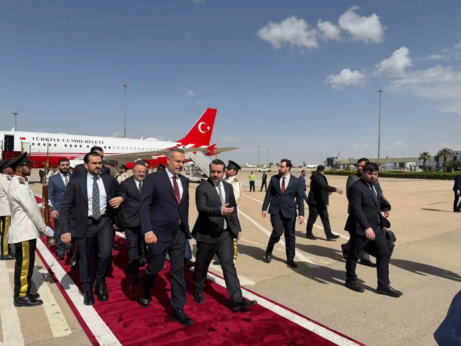 Dışişleri Bakanı Hakan Fidan, Suriye temasları kapsamında Şam Uluslararası Havalimanı’na