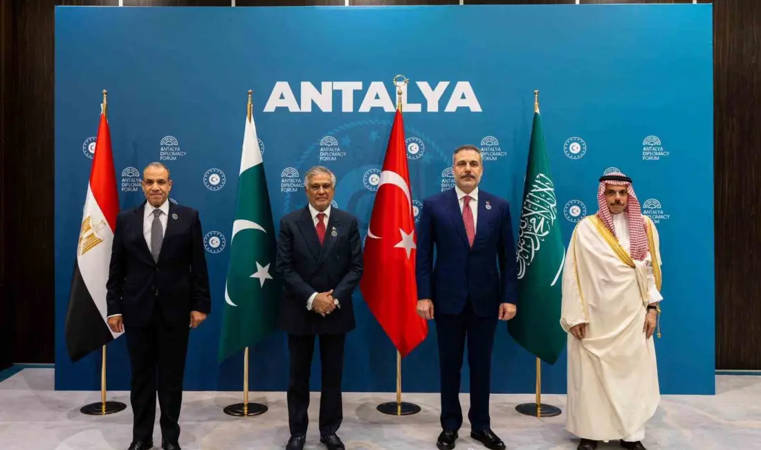 Dışişleri Bakanı Hakan Fidan, Türkiye-Mısır-Pakistan-Suudi Arabistan Dışişleri Bakanları Üçüncü Toplantısı’na