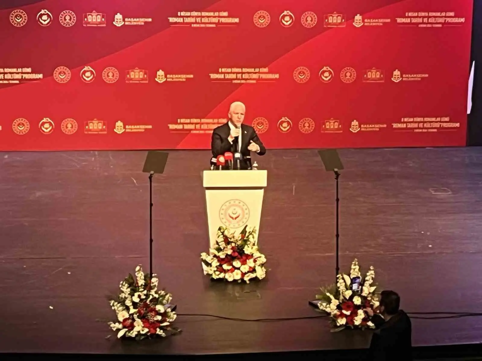 Aile ve Sosyal Hizmetler Bakanı Mahinur Özdemir Göktaş, 8 Nisan