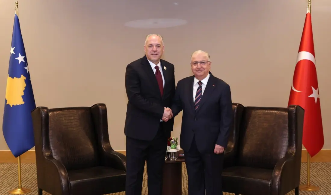 Milli Savunma Bakanı Yaşar Güler, Kosova Başbakan Yardımcısı Fikrim Damka