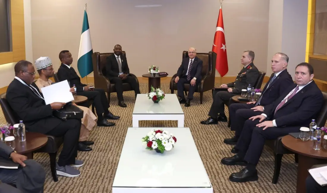 Milli Savunma Bakanı Yaşar Güler, Nijerya Savunma Bakanı Christopher Gwabin