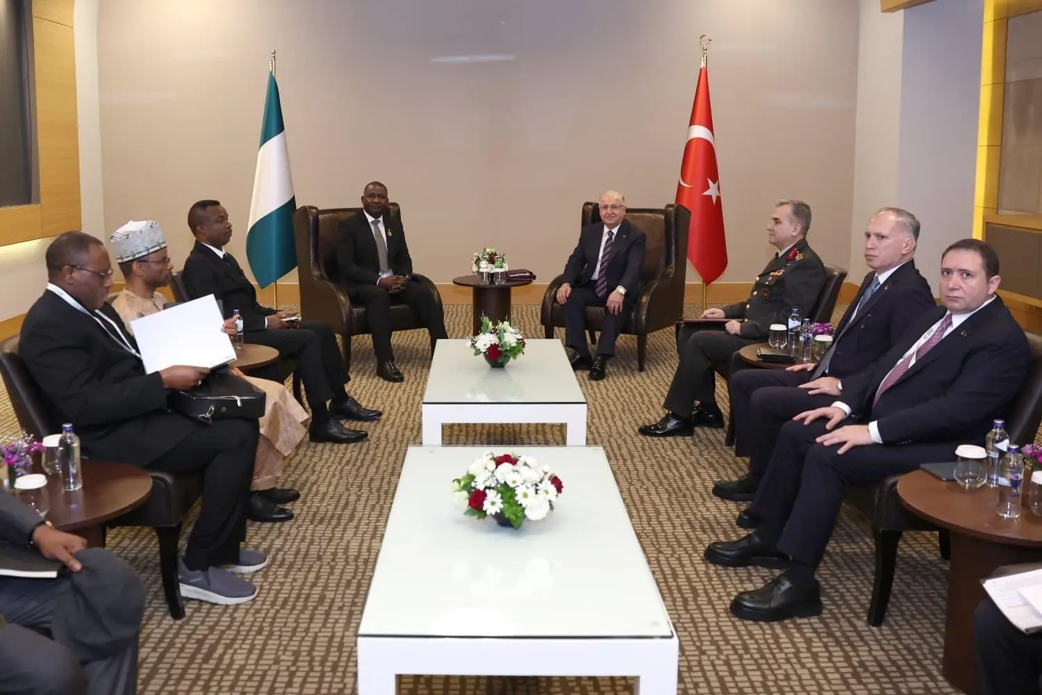 Milli Savunma Bakanı Yaşar Güler, Nijerya Savunma Bakanı Christopher Gwabin
