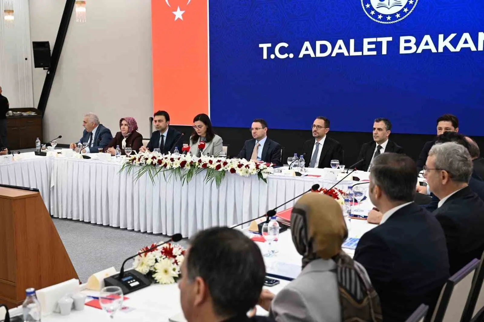 Adalet Bakanı Akın Gürlek, “Toplumun yüzde 81’inin çocuklara verilen cezaların