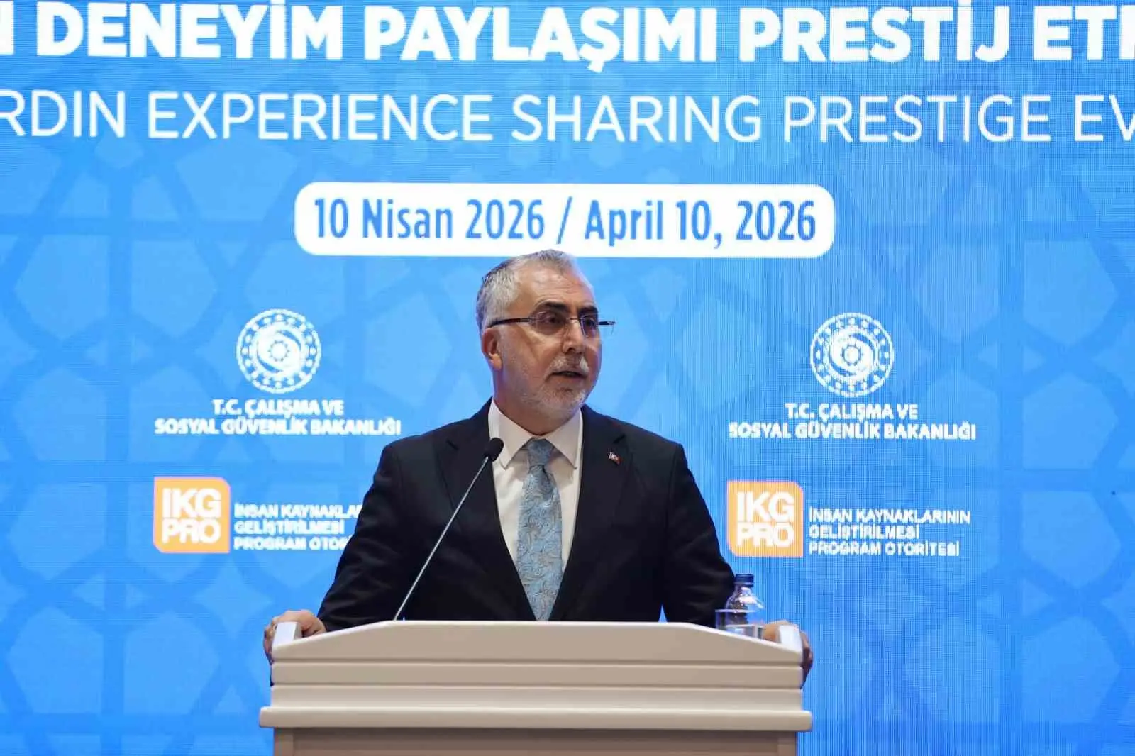 Çalışma ve Sosyal Güvenlik Bakanı Vedat Işıkhan, Dış İlişkiler ve